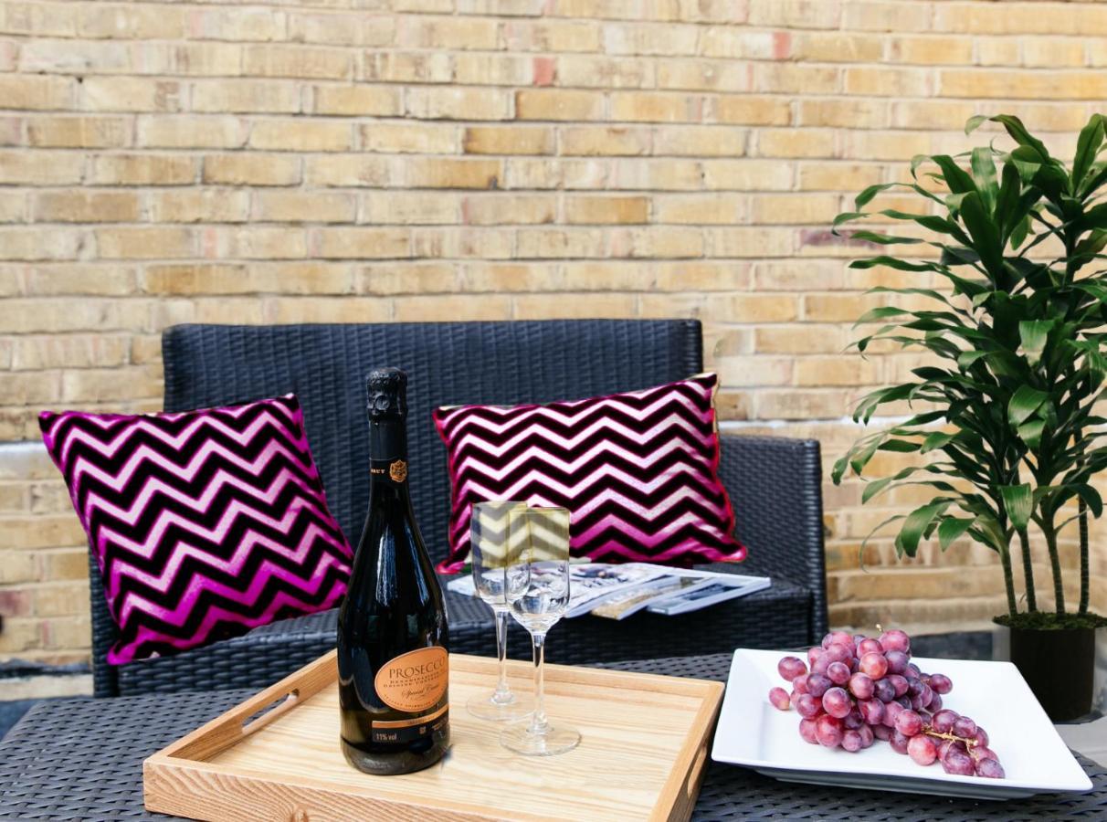 Explore The Exquisite West-end From A Harrods Family And Couple Apartament